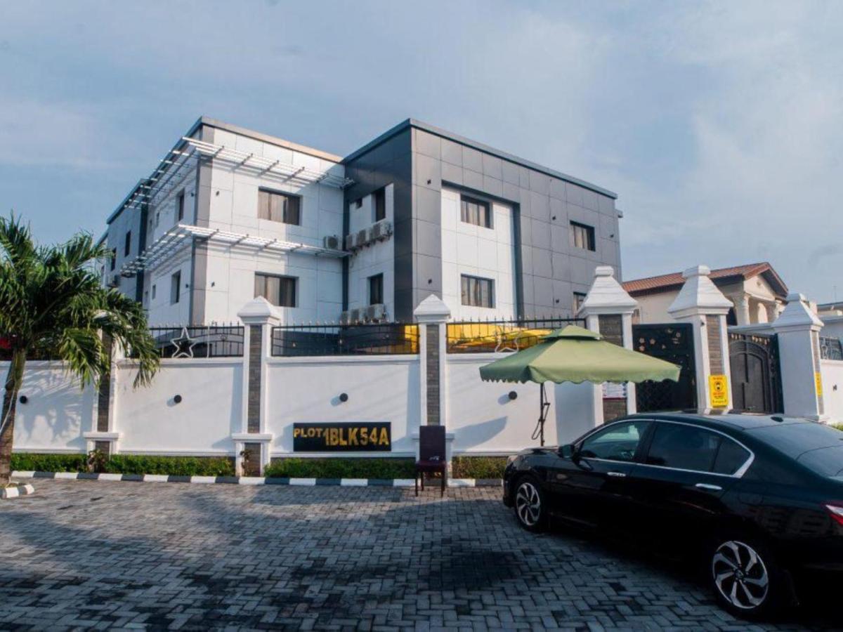 Pasadena Suites Lekki Luaran gambar